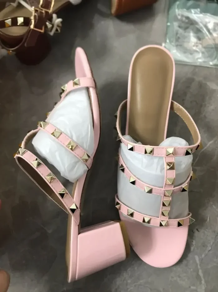 دمپایی زنانه پاشنه‌بلند میخ‌دار براق - تصویر 7