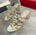 دمپایی زنانه پاشنه‌بلند میخ‌دار براق - تصویر 15