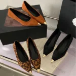 پامپ پاشنه‌سوزنی طرح‌پلنگی