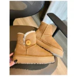 چکمه زمستانی زنانه گرم و ضدلغزش - تصویر 4