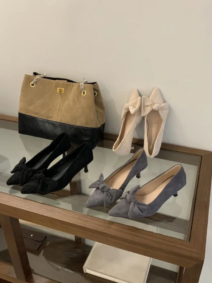 کفش مری‌جین مخملی زنانه نوک‌تیز پاشنه‌باریک - تصویر 1