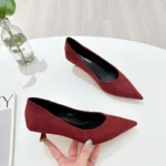 کفش پاشنه‌دار زنانه ورنی نوک‌تیز - تصویر 3