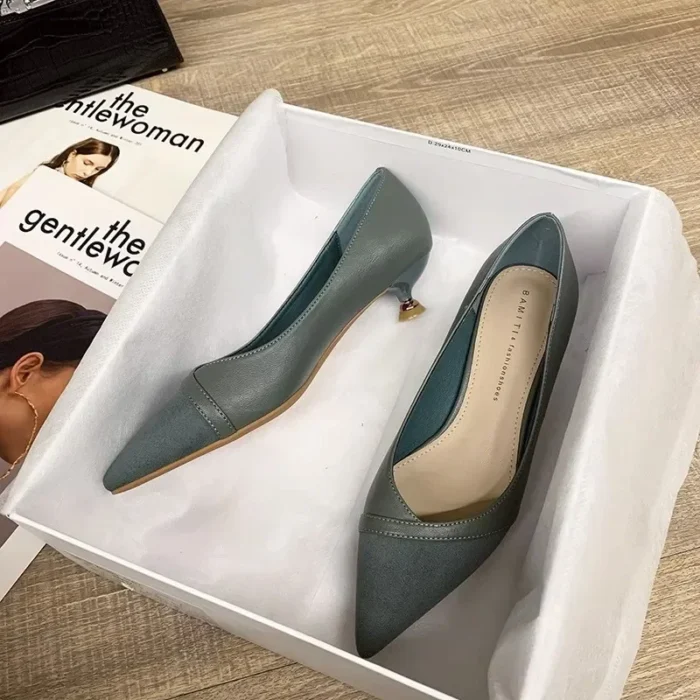 کفش زنانه مشکی نوک‌تیز پاشنه‌کوتاه - تصویر 3