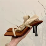 صندل زنانه تابستانی پاشنه‌باریک پاشنه‌بلند