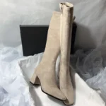 بوت زنانه زانوبلند جیر پاشنه‌کلفت - تصویر 4