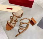 دمپایی زنانه پاشنه‌بلند میخ‌دار براق - تصویر 23