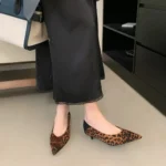 کفش پاشنه‌بلند زنانه پلنگی آسان‌پوش - تصویر 5