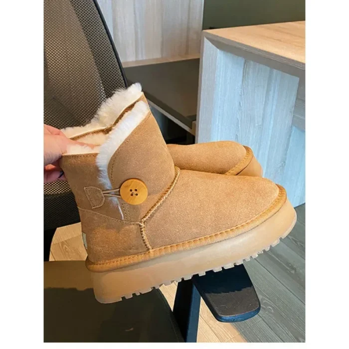 چکمه زمستانی زنانه گرم و ضدلغزش - تصویر 6